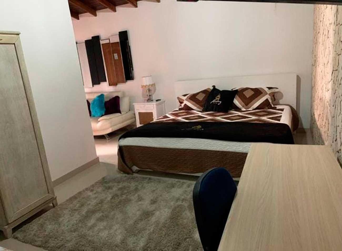 Hotel Alcatraz Yarumal Rom bilde